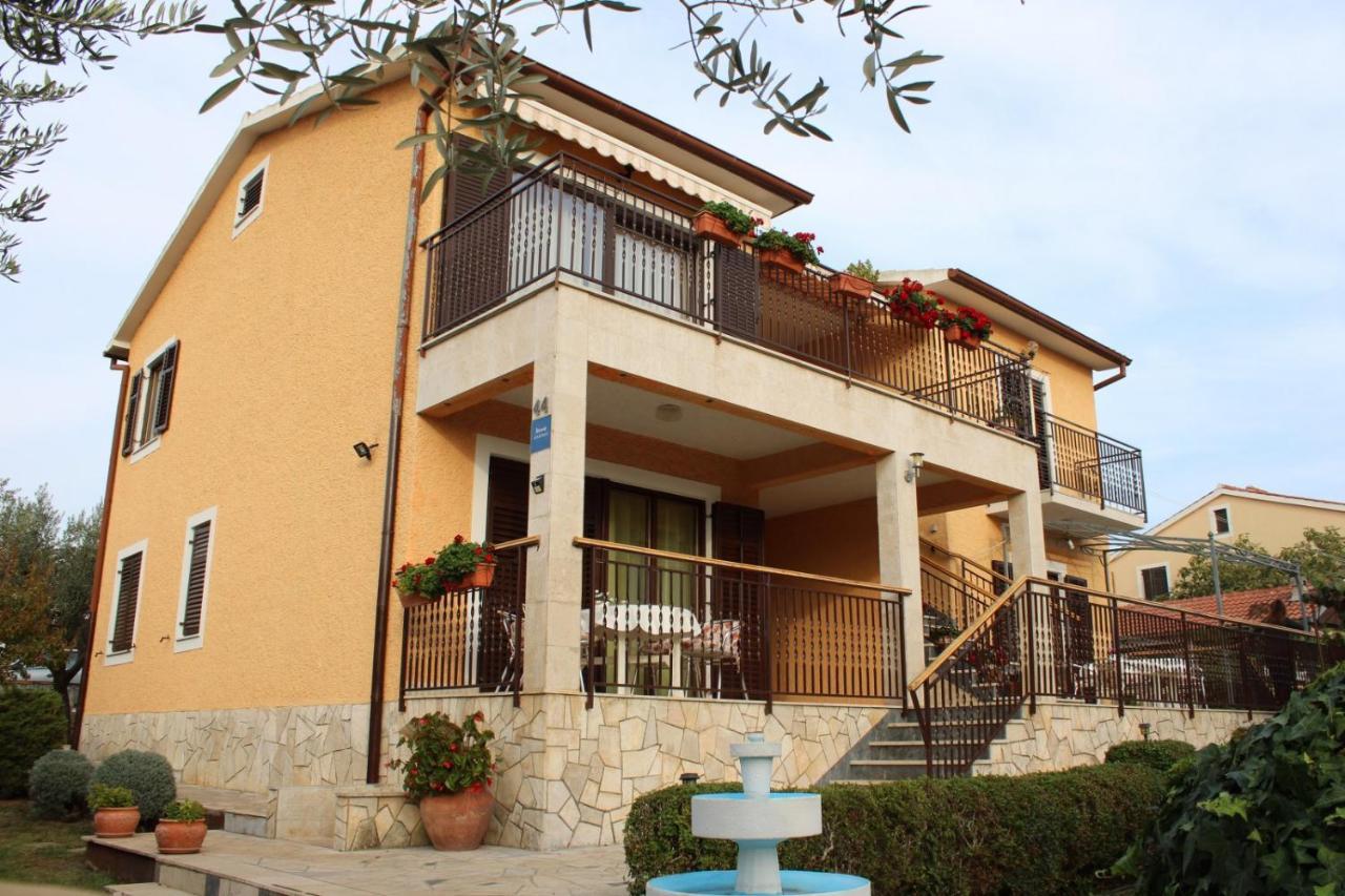 Lily'S Lovely Apartments Fažana Εξωτερικό φωτογραφία