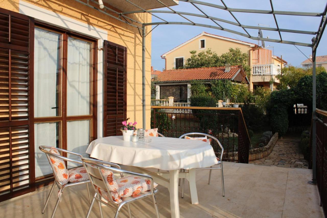 Lily'S Lovely Apartments Fažana Εξωτερικό φωτογραφία
