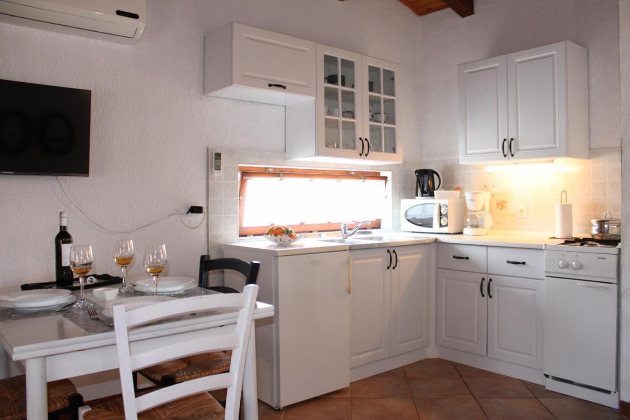 Lily'S Lovely Apartments Fažana Εξωτερικό φωτογραφία