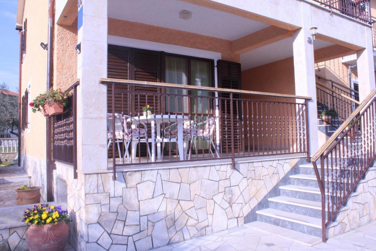 Lily'S Lovely Apartments Fažana Εξωτερικό φωτογραφία