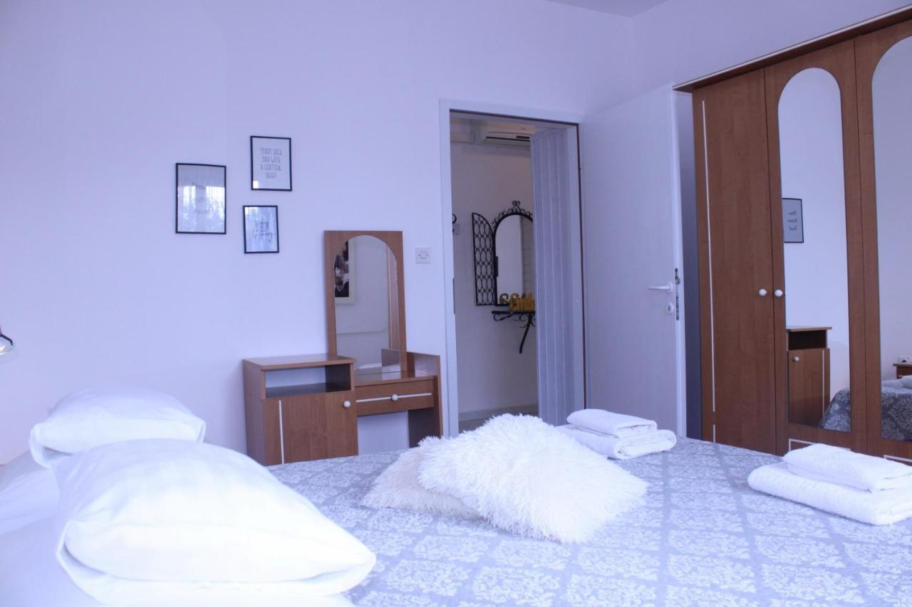 Lily'S Lovely Apartments Fažana Εξωτερικό φωτογραφία