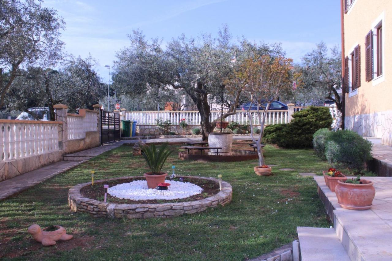 Lily'S Lovely Apartments Fažana Εξωτερικό φωτογραφία